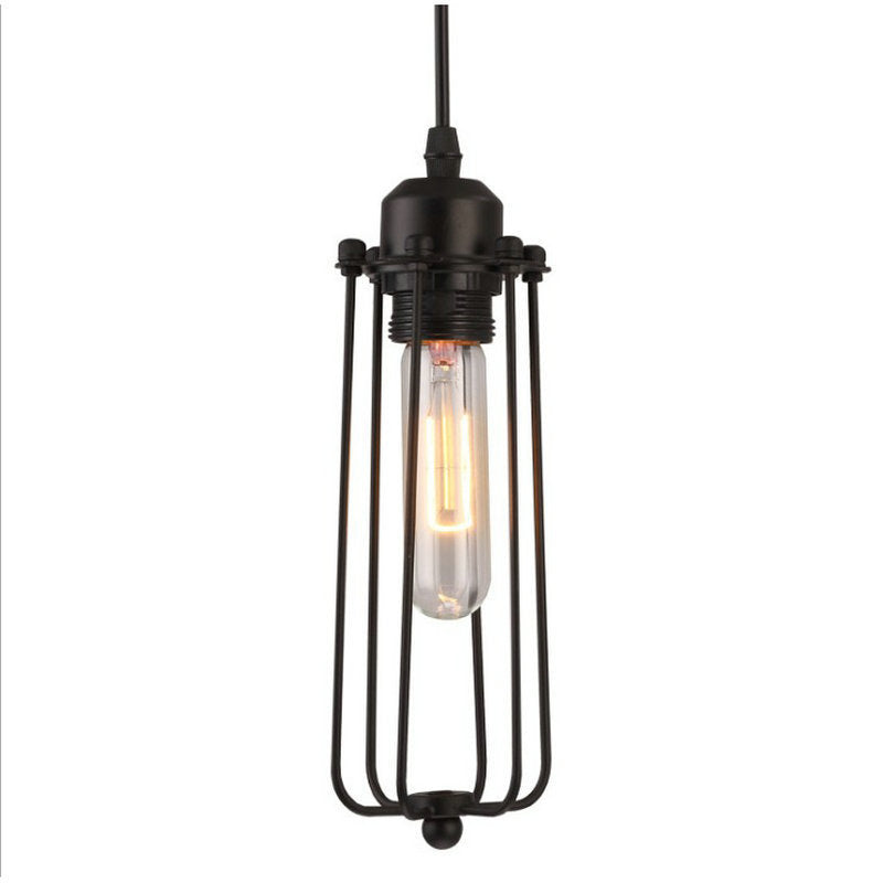 Lampadario retrò in ferro battuto