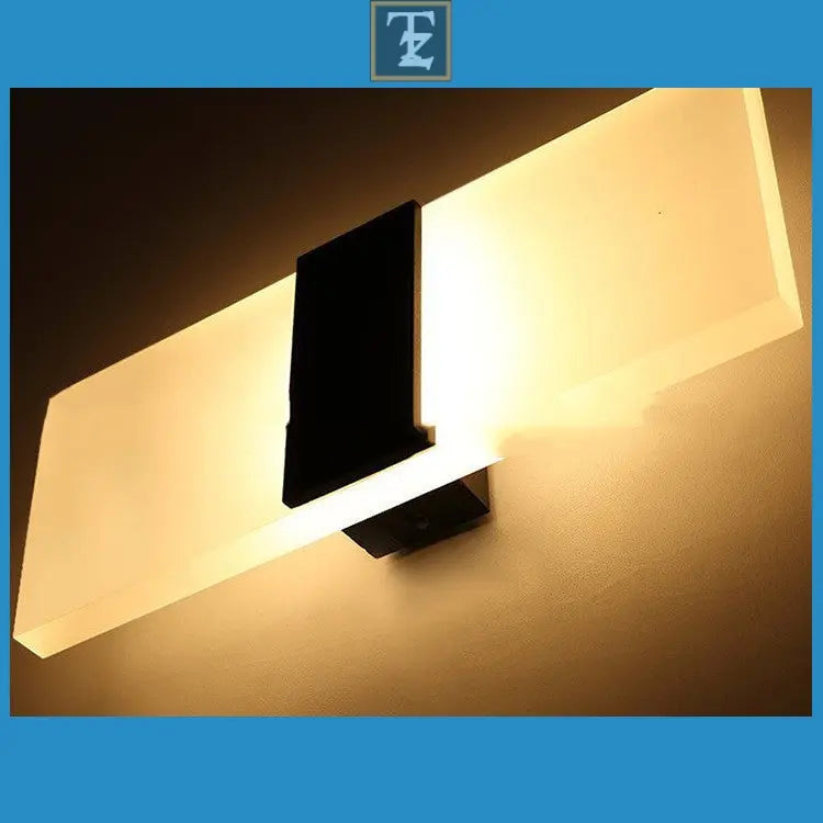 Indoor Sensing USB Charging Wall Lamp